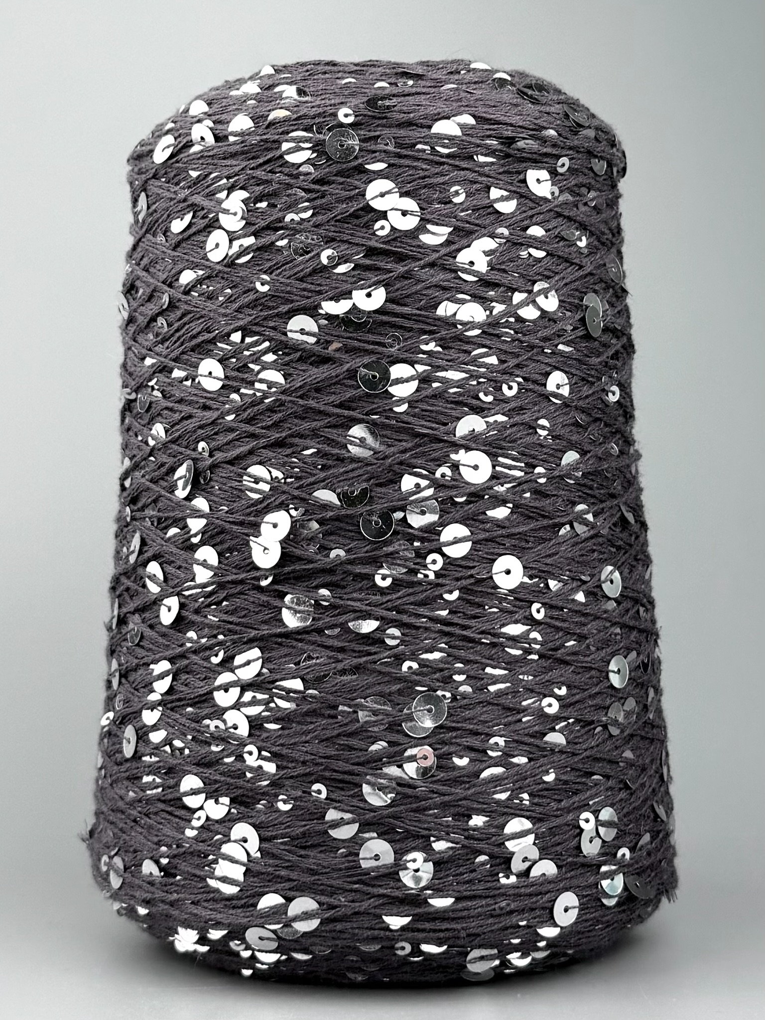 Art. Brillante 260 m / 100 g – cotone con maxi paillettes col. Grigio scuro foto 2